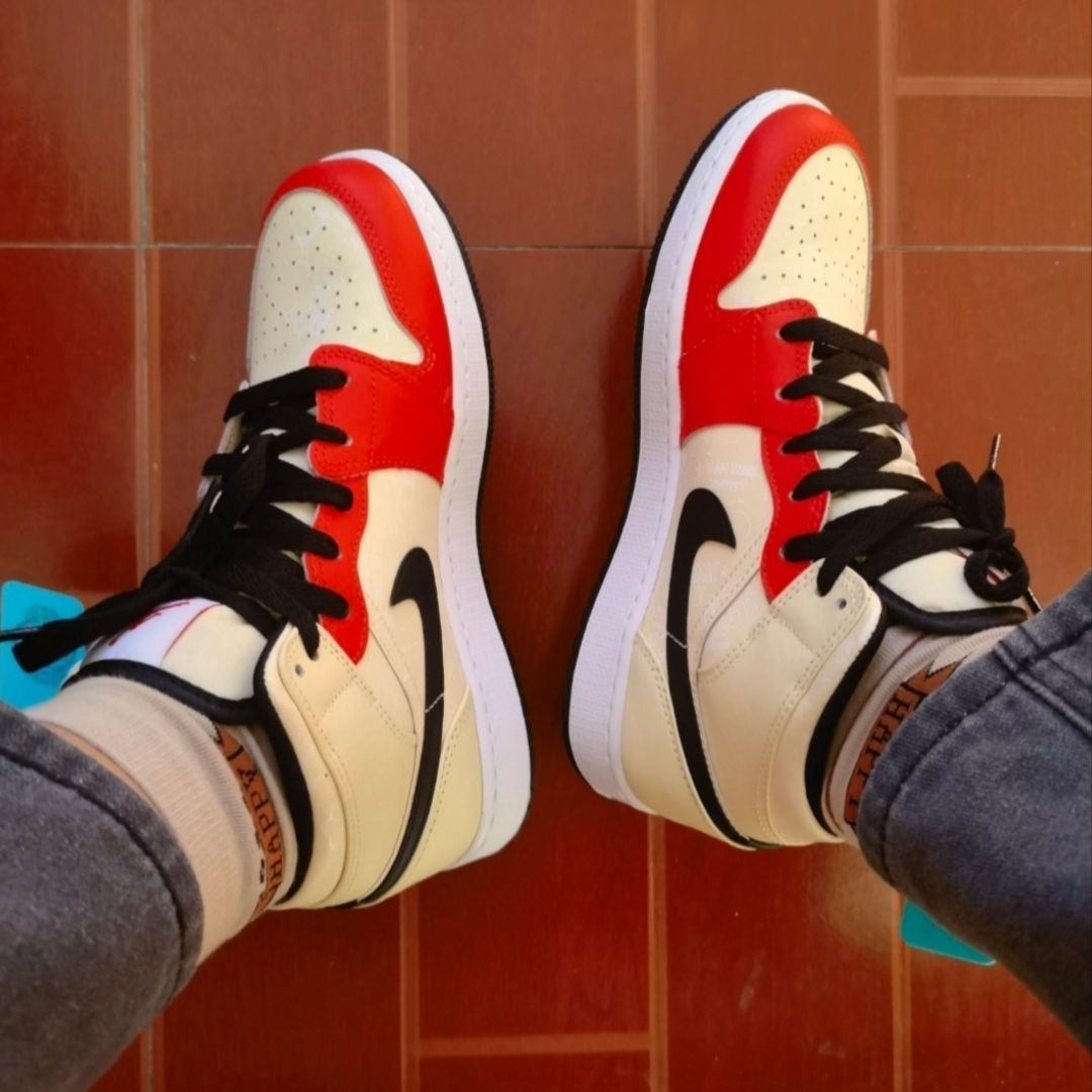 Nike Air Jordan 1 Mid DV7012-1 - Jordan 1 Retro Lace review and price